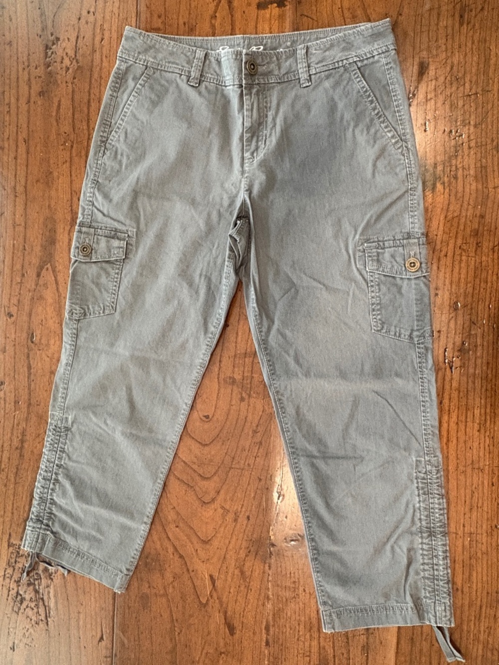 Eddie Bauer Horizon Ruched Adjustable Hem Cargo Crop Pants Gray 4